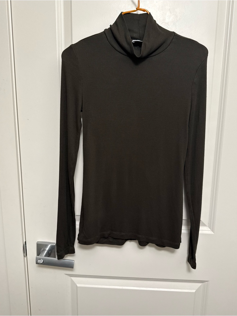 Babaton Aritzia Dark Green Ribbed Turtleneck Long-Sleeve Top in size XS